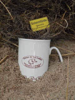 Koerner und Tee Laden Becher